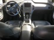 ✅ 2012 Chevrolet Volt • VIN: 1G1RD6E45CU106556 • Lot: 74603324. Wystawiony na Copart z przebiegiem 170 875 mil. Bezpłatny archiwum sprzedaży aukcyjnych z USA i szczegółowy raport historii pojazdu na DreamBid. Zdjęcie 8.