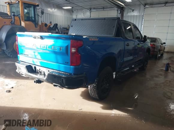 ✅ 2023 Chevrolet Silverado 1500 LT Trail Boss • VIN: 3GCUDFED7PG244061 • Lot: 41598489. Wystawiony na IAAI z przebiegiem 15 116 mil. Bezpłatny archiwum sprzedaży aukcyjnych z USA i szczegółowy raport historii pojazdu na DreamBid. Zdjęcie 4.