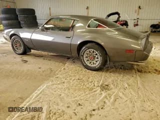 ✅ 1981 Pontiac Firebird • VIN: 1G2AS87A4BN117926 • Lot: 71678445. Wystawiony na Copart z przebiegiem 54 759 mil. Bezpłatny archiwum sprzedaży aukcyjnych z USA i szczegółowy raport historii pojazdu na DreamBid. Zdjęcie 2.