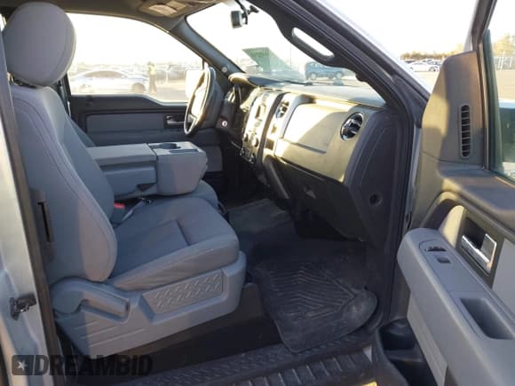 ✅ 2013 Ford F-150 XLT • VIN: 1FTFX1ET3DFA30904 • Лот: 43688233. Опубликован ранее на IAAI с пробегом 205 631 миль. Бесплатный доступ к архиву аукционных продаж из США и подробный отчёт об истории автомобиля на DreamBid. Изображение 5.