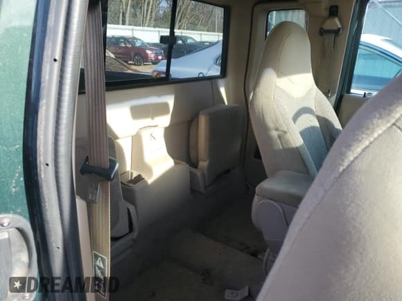 ✅ 2002 Ford Ranger XL Fleet • VIN: 1FTYR44V72PB70050 • Lot: 92682895. Wystawiony na Copart z przebiegiem 112 595 mil. Bezpłatny archiwum sprzedaży aukcyjnych z USA i szczegółowy raport historii pojazdu na DreamBid. Zdjęcie 10.