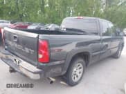 ✅ 2005 Chevrolet Silverado 1500 LT • VIN: 1GCEC19T85Z288708 • Лот: 42184655. Опубликован ранее на IAAI с пробегом 200 869 миль. Бесплатный доступ к архиву аукционных продаж из США и подробный отчёт об истории автомобиля на DreamBid. Изображение 4.