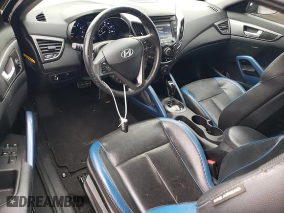 ✅ 2013 Hyundai Veloster Turbo • VIN: KMHTC6AE3DU121262 • Lot: 81778544. Wystawiony na Copart z przebiegiem 114 327 mil. Bezpłatny archiwum sprzedaży aukcyjnych z USA i szczegółowy raport historii pojazdu na DreamBid. Zdjęcie 8.