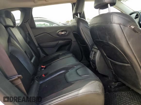 ✅ 2020 Jeep Cherokee Trailhawk Elite • VIN: 1C4PJMBX9LD571920 • Lot: 64251525. Listed on Copart with 133,232 mi. Free auction sales archive from the USA and detailed vehicle history report at DreamBid. Image 11.