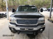 ✅ 2006 GMC Sierra 2500HD SLE2 • VIN: 1GTHK23U66F157884 • Lot: 51321985. Listed on Copart with Not provided. Free auction sales archive from the USA and detailed vehicle history report at DreamBid. Image 5.