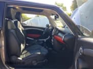 ✅ 2009 MINI Hardtop S • VIN: WMWMF73539TX40375 • Lot: 43474830. Listed on IAAI with 137,440 mi. Free auction sales archive from the USA and detailed vehicle history report at DreamBid. Image 5.