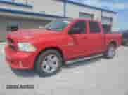 2013 Ram 1500 Express z VIN 1C6RR6KTXDS561265, wystawiony jako Copart lot #70894635 z przebiegiem 136 903 mil mil oraz Czysty tytuł • Clean title. Historia ofert i sprzedaży dostępna na DreamBid. Obrazek 1.