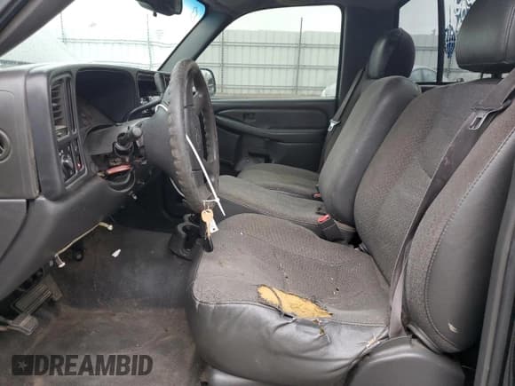 ✅ 2004 Chevrolet Silverado 1500 Work Truck • VIN: 1GCEC14X84Z268421 • Лот: 80115594. Опубликован ранее на Copart с пробегом 255 535 миль. Бесплатный доступ к архиву аукционных продаж из США и подробный отчёт об истории автомобиля на DreamBid. Изображение 7.