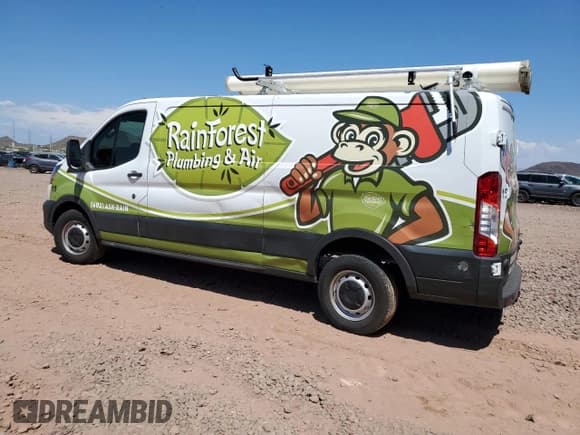 ✅ 2024 Ford Transit Cargo • VIN: 1FTBR1Y81RKA00248 • Lot: 86586805. Wystawiony na Copart z przebiegiem 15 243 mil. Bezpłatny archiwum sprzedaży aukcyjnych z USA i szczegółowy raport historii pojazdu na DreamBid. Zdjęcie 2.