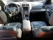 ✅ 2017 Ford Explorer Limited • VIN: 1FM5K8F87HGC39166 • Lot: 92393065. Wystawiony na Copart z przebiegiem 152 289 mil. Bezpłatny archiwum sprzedaży aukcyjnych z USA i szczegółowy raport historii pojazdu na DreamBid. Zdjęcie 8.