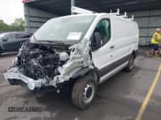 ✅ 2023 Ford Transit Cargo • VIN: 1FTBR1Y84PKC10758 • Lot: 42831119. Wystawiony na IAAI z przebiegiem 1 286 mil. Bezpłatny archiwum sprzedaży aukcyjnych z USA i szczegółowy raport historii pojazdu na DreamBid. Zdjęcie 20.