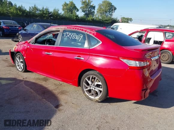 ✅ 2015 Nissan Sentra S • VIN: 3N1AB7APXFY254450 • Lot: 43248069. Wystawiony na IAAI z przebiegiem Nie podano. Bezpłatny archiwum sprzedaży aukcyjnych z USA i szczegółowy raport historii pojazdu na DreamBid. Zdjęcie 3.