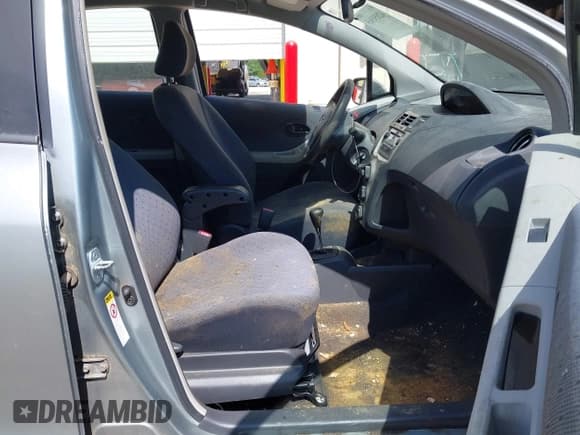 ✅ 2010 Toyota Yaris • VIN: JTDKT4K31A5316557 • Lot: 42850365. Listed on IAAI with 236,546 mi. Free auction sales archive from the USA and detailed vehicle history report at DreamBid. Image 5.