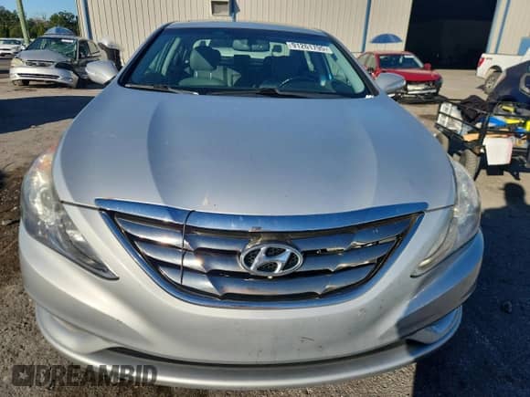 2011 Hyundai Sonata Limited with VIN 5NPEC4AC1BH265349, listed as a Copart auction lot 91261795 with 236,538 mi miles and Clean title. Bid and sale history available at DreamBid. Image 6.