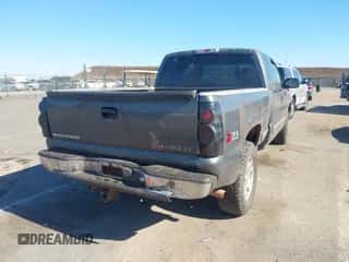 2001 Chevrolet Silverado 1500 LS с VIN 1GCEK19T31E172658, выставлен на аукционе IAAI как лот 43553219 с пробегом 202 604 миль миль и . История ставок и продаж доступна на DreamBid. Изображение 6.