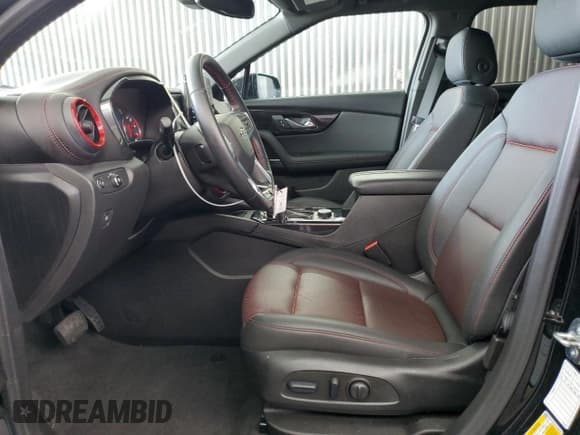 ✅ 2025 Chevrolet Blazer RS • VIN: 3GNKBERS4SS188450 • Lot: 85719315. Listed on Copart with 13,792 mi. Free auction sales archive from the USA and detailed vehicle history report at DreamBid. Image 7.