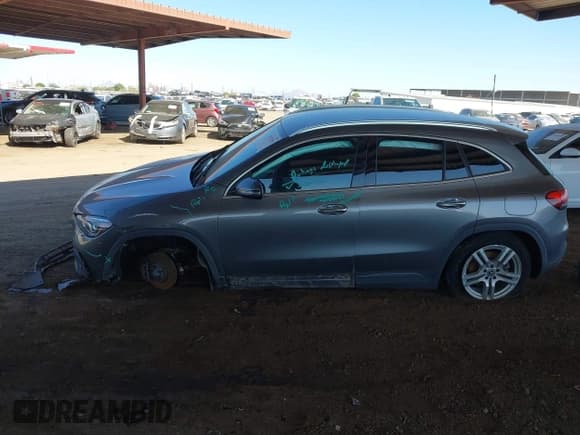 ✅ 2021 Mercedes-Benz GLA 250 • VIN: W1N4N4HB9MJ121294 • Lot: 43551986. Wystawiony na IAAI z przebiegiem 129 618 mil. Bezpłatny archiwum sprzedaży aukcyjnych z USA i szczegółowy raport historii pojazdu na DreamBid. Zdjęcie 15.