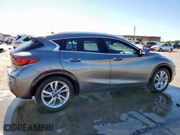 ✅ 2019 Infiniti QX30 Luxe • VIN: SJKCH5CP4KA010536 • Lot: 57772595. Wystawiony na Copart z przebiegiem 45 764 mil. Bezpłatny archiwum sprzedaży aukcyjnych z USA i szczegółowy raport historii pojazdu na DreamBid. Zdjęcie 3.