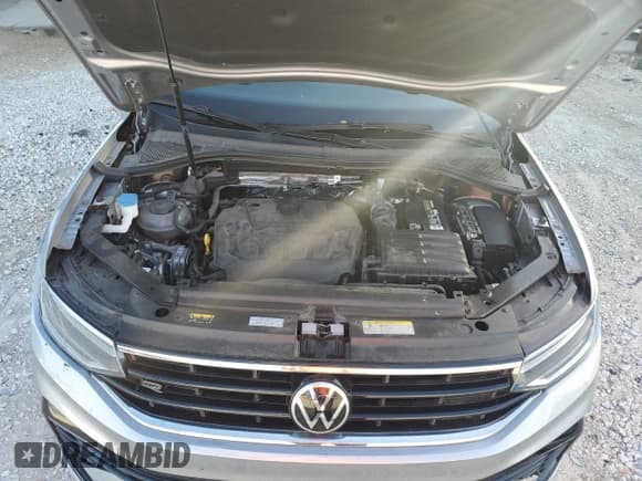 ✅ 2023 Volkswagen Tiguan SE R-Line Black • VIN: 3VVCB7AX4PM054406 • Лот: 85553844. Опубликован ранее на Copart с пробегом Не указан. Бесплатный доступ к архиву аукционных продаж из США и подробный отчёт об истории автомобиля на DreamBid. Изображение 12.
