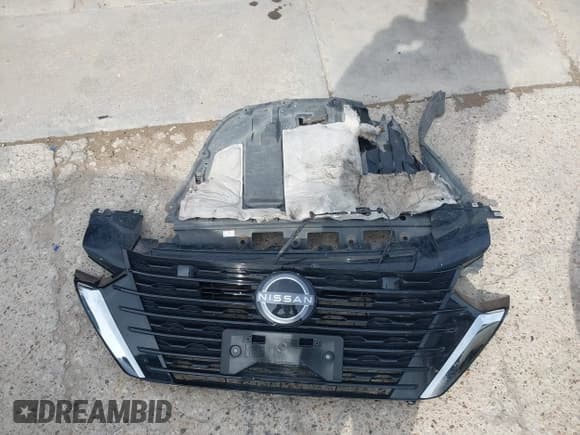 ✅ 2024 Nissan Sentra SV • VIN: 3N1AB8CV0RY365160 • Lot: 43875831. Listed on IAAI with 30,370 mi. Free auction sales archive from the USA and detailed vehicle history report at DreamBid. Image 12.