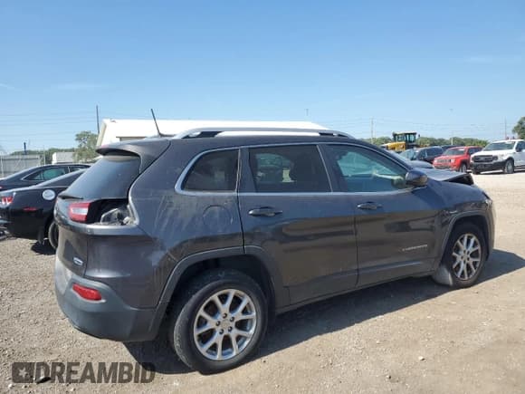 ✅ 2017 Jeep Cherokee Latitude • VIN: 1C4PJLCB4HW534203 • Лот: 70912105. Опубликован ранее на Copart с пробегом 74 917 миль. Бесплатный доступ к архиву аукционных продаж из США и подробный отчёт об истории автомобиля на DreamBid. Изображение 3.
