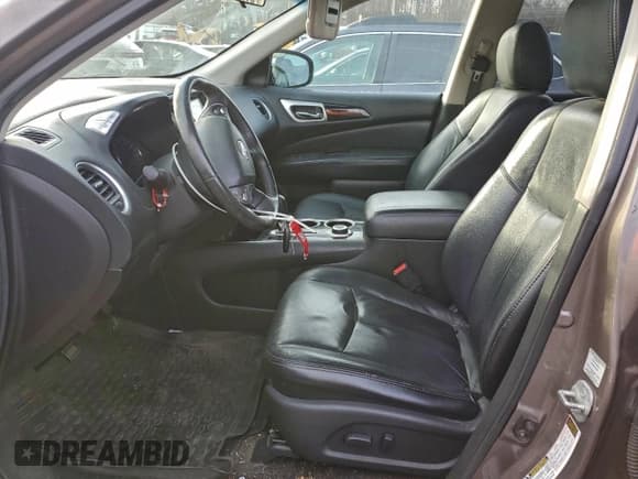 ✅ 2014 Nissan Pathfinder Platinum • VIN: 5N1AR2MM2EC705547 • Lot: 94453045. Wystawiony na Copart z przebiegiem 152 576 mil. Bezpłatny archiwum sprzedaży aukcyjnych z USA i szczegółowy raport historii pojazdu na DreamBid. Zdjęcie 7.