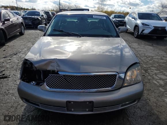 ✅ 2004 Cadillac DeVille DTS • VIN: 1G6KF57904U202881 • Lot: 81244584. Listed on Copart with 107,837 mi. Free auction sales archive from the USA and detailed vehicle history report at DreamBid. Image 5.