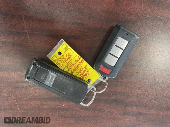 2011 Mitsubishi Outlander SE with VIN JA4AR4AU6BZ024198, listed as a IAAI auction lot 43584345 with 80,533 mi miles and . Bid and sale history available at DreamBid. Image 11.