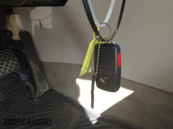 ✅ 2014 Volkswagen Passat SE • VIN: 1VWBN7A32EC087382 • Лот: 42364485. Опубликован ранее на IAAI с пробегом 105 942 миль. Бесплатный доступ к архиву аукционных продаж из США и подробный отчёт об истории автомобиля на DreamBid. Изображение 11.