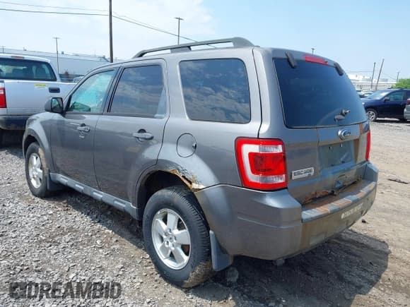 ✅ 2012 Ford Escape XLT • VIN: 1FMCU9D76CKB01240 • Лот: 42486476. Опубликован ранее на IAAI с пробегом 86 533 миль. Бесплатный доступ к архиву аукционных продаж из США и подробный отчёт об истории автомобиля на DreamBid. Изображение 3.