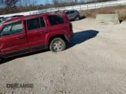 ✅ 2016 Jeep Patriot Sport • VIN: 1C4NJPBA2GD537540 • Lot: 92820225. Wystawiony na Copart z przebiegiem 125 046 mil. Bezpłatny archiwum sprzedaży aukcyjnych z USA i szczegółowy raport historii pojazdu na DreamBid. Zdjęcie 15.