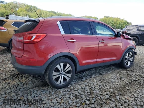 ✅ 2011 Kia Sportage EX • VIN: KNDPC3A21B7064727 • Lot: 80033985. Wystawiony na Copart z przebiegiem Nie podano. Bezpłatny archiwum sprzedaży aukcyjnych z USA i szczegółowy raport historii pojazdu na DreamBid. Zdjęcie 3.