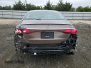 ✅ 2025 Mercedes-Benz E 350 • VIN: W1KLF4HB7SA108899 • Lot: 69357895. Wystawiony na Copart z przebiegiem 3 117 mil. Bezpłatny archiwum sprzedaży aukcyjnych z USA i szczegółowy raport historii pojazdu na DreamBid. Zdjęcie 6.