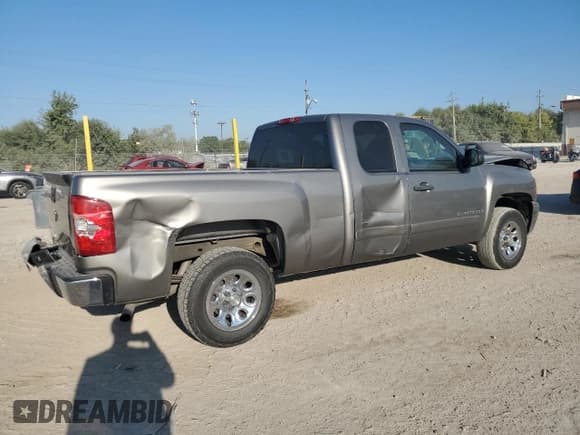 ✅ 2008 Chevrolet Silverado 1500 LS • VIN: 1GCEC19C88Z311277 • Лот: 80483205. Опубликован ранее на Copart с пробегом 110 586 миль. Бесплатный доступ к архиву аукционных продаж из США и подробный отчёт об истории автомобиля на DreamBid. Изображение 3.