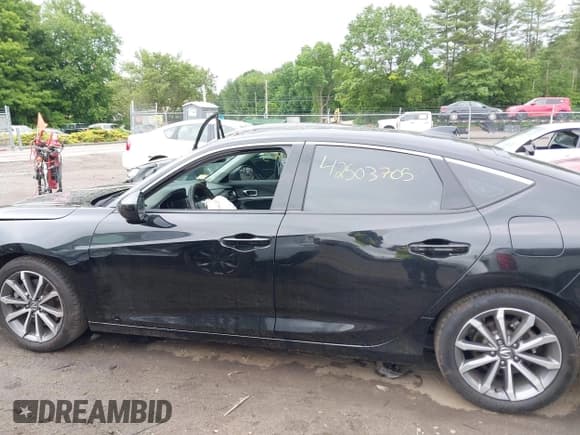 ✅ 2024 Acura Integra • VIN: 19UDE4H25RA023301 • Лот: 42503705. Опубликован ранее на IAAI с пробегом 15 763 миль. Бесплатный доступ к архиву аукционных продаж из США и подробный отчёт об истории автомобиля на DreamBid. Изображение 14.