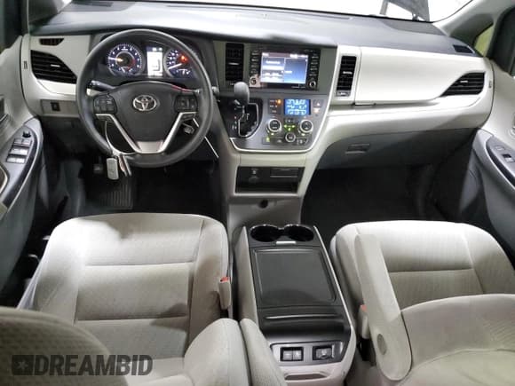 ✅ 2020 Toyota Sienna LE • VIN: 5TDJZ3DCXLS228492 • Lot: 61142515. Listed on Copart with 37,289 mi. Free auction sales archive from the USA and detailed vehicle history report at DreamBid. Image 8.