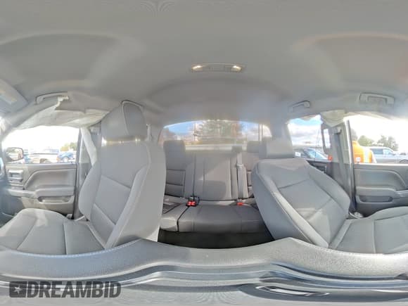 ✅ 2018 Chevrolet Silverado 1500 LT • VIN: 1GCVKREC3JZ119729 • Lot: 86705025. Wystawiony na Copart z przebiegiem 108 839 mil. Bezpłatny archiwum sprzedaży aukcyjnych z USA i szczegółowy raport historii pojazdu na DreamBid. Zdjęcie 15.