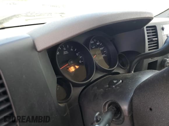 ✅ 2011 GMC Sierra 1500 Work Truck • VIN: 1GTR2TE01BZ110503 • Lot: 91269085. Wystawiony na Copart z przebiegiem Nie podano. Bezpłatny archiwum sprzedaży aukcyjnych z USA i szczegółowy raport historii pojazdu na DreamBid. Zdjęcie 9.