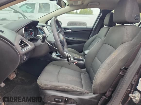 ✅ 2017 Chevrolet Cruze LT • VIN: 1G1BE5SM3H7166497 • Лот: 85163985. Опубликован ранее на Copart с пробегом 97 606 миль. Бесплатный доступ к архиву аукционных продаж из США и подробный отчёт об истории автомобиля на DreamBid. Изображение 7.