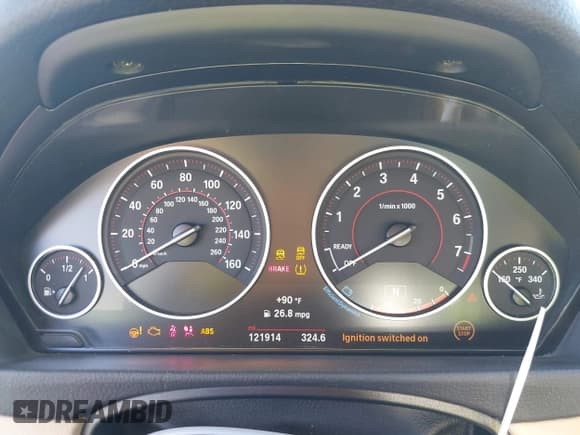 ✅ 2016 BMW 3 Series 328i • VIN: WBA8E9G55GNT82921 • Lot: 43791702. Wystawiony na IAAI z przebiegiem 121 914 mil. Bezpłatny archiwum sprzedaży aukcyjnych z USA i szczegółowy raport historii pojazdu na DreamBid. Zdjęcie 7.