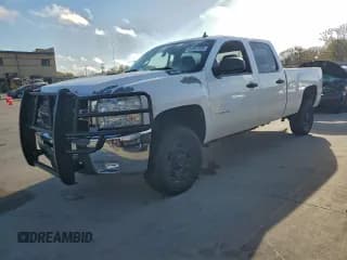 ✅ 2010 Chevrolet Silverado 2500HD LT • VIN: 1GC4KXBG6AF145525 • Лот: 92667835. Опубликован ранее на Copart с пробегом 324 314 миль. Бесплатный доступ к архиву аукционных продаж из США и подробный отчёт об истории автомобиля на DreamBid. Изображение 1.