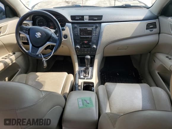 ✅ 2012 Suzuki Kizashi SLS Sport • VIN: JS2RF9A88C6100837 • Lot: 67149345. Wystawiony na Copart z przebiegiem 179 385 mil. Bezpłatny archiwum sprzedaży aukcyjnych z USA i szczegółowy raport historii pojazdu na DreamBid. Zdjęcie 8.