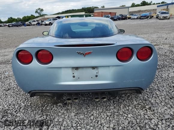 ✅ 2012 Chevrolet Corvette 1LT • VIN: 1G1YE2DW6C5101624 • Lot: 56997545. Listed on Copart with 62,550 mi. Free auction sales archive from the USA and detailed vehicle history report at DreamBid. Image 6.