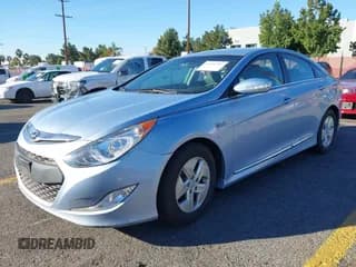 ✅ 2011 Hyundai Sonata Hybrid • VIN: KMHEC4A4XBA002935 • Lot: 43552287. Wystawiony na IAAI z przebiegiem 131 159 mil. Bezpłatny archiwum sprzedaży aukcyjnych z USA i szczegółowy raport historii pojazdu na DreamBid. Zdjęcie 2.