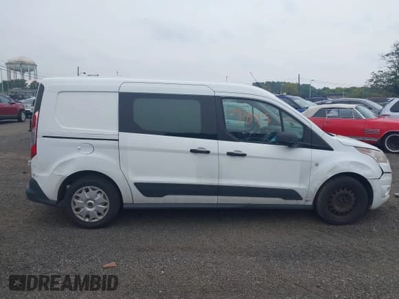 ✅ 2014 Ford Transit Connect XLT • VIN: NM0LS7F75E1144355 • Lot: 42827845. Wystawiony na IAAI z przebiegiem 201 516 mil. Bezpłatny archiwum sprzedaży aukcyjnych z USA i szczegółowy raport historii pojazdu na DreamBid. Zdjęcie 13.