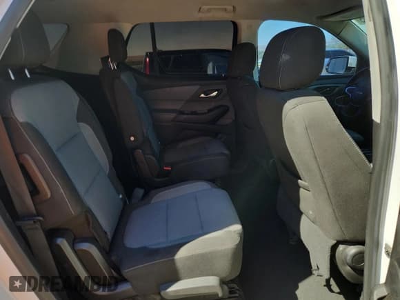 ✅ 2018 Chevrolet Traverse LT Cloth • VIN: 1GNERGKW5JJ191472 • Lot: 82128095. Wystawiony na Copart z przebiegiem 130 797 mil. Bezpłatny archiwum sprzedaży aukcyjnych z USA i szczegółowy raport historii pojazdu na DreamBid. Zdjęcie 11.