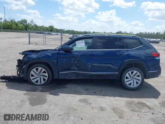 ✅ 2021 Volkswagen Atlas SEL • VIN: 1V2ER2CA0MC506328 • Lot: 42073240. Wystawiony na IAAI z przebiegiem Nie podano. Bezpłatny archiwum sprzedaży aukcyjnych z USA i szczegółowy raport historii pojazdu na DreamBid. Zdjęcie 15.