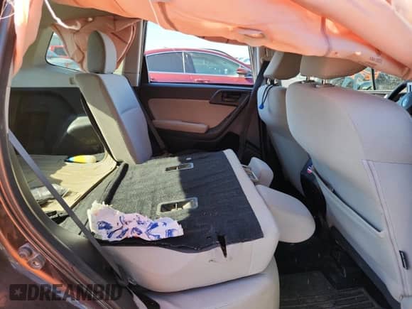 2015 Subaru Forester Premium с VIN JF2SJADC6FG509303, выставлен на аукционе Copart как лот 69158045 с пробегом 135 476 миль миль и Списание • Salvage title. История ставок и продаж доступна на DreamBid. Изображение 11.