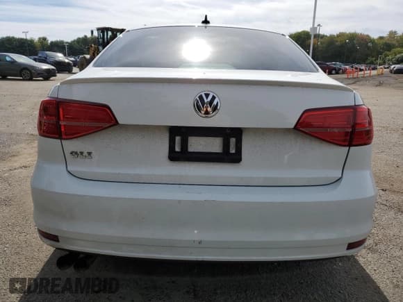 ✅ 2015 Volkswagen Jetta GLI SE • VIN: 3VW4T7AJ5FM413057 • Lot: 84270405. Listed on Copart with 122,658 mi. Free auction sales archive from the USA and detailed vehicle history report at DreamBid. Image 6.