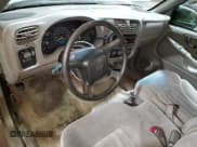 ✅ 2000 Chevrolet S-10 • VIN: 1GCCS1452YK218380 • Лот: 48344505. Опубликован ранее на Copart с пробегом 158 602 миль. Бесплатный доступ к архиву аукционных продаж из США и подробный отчёт об истории автомобиля на DreamBid. Изображение 8.